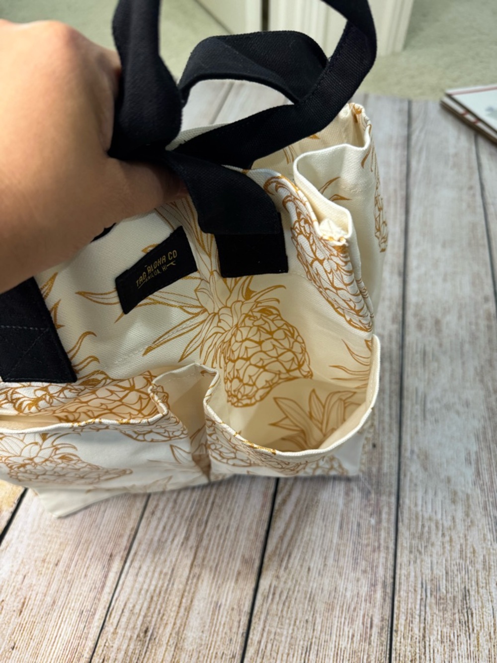 NWT Whole Foods Hawaii Pineapple Hydro Tote Bag Tag Aloha Co. - Picture 4 of 14
